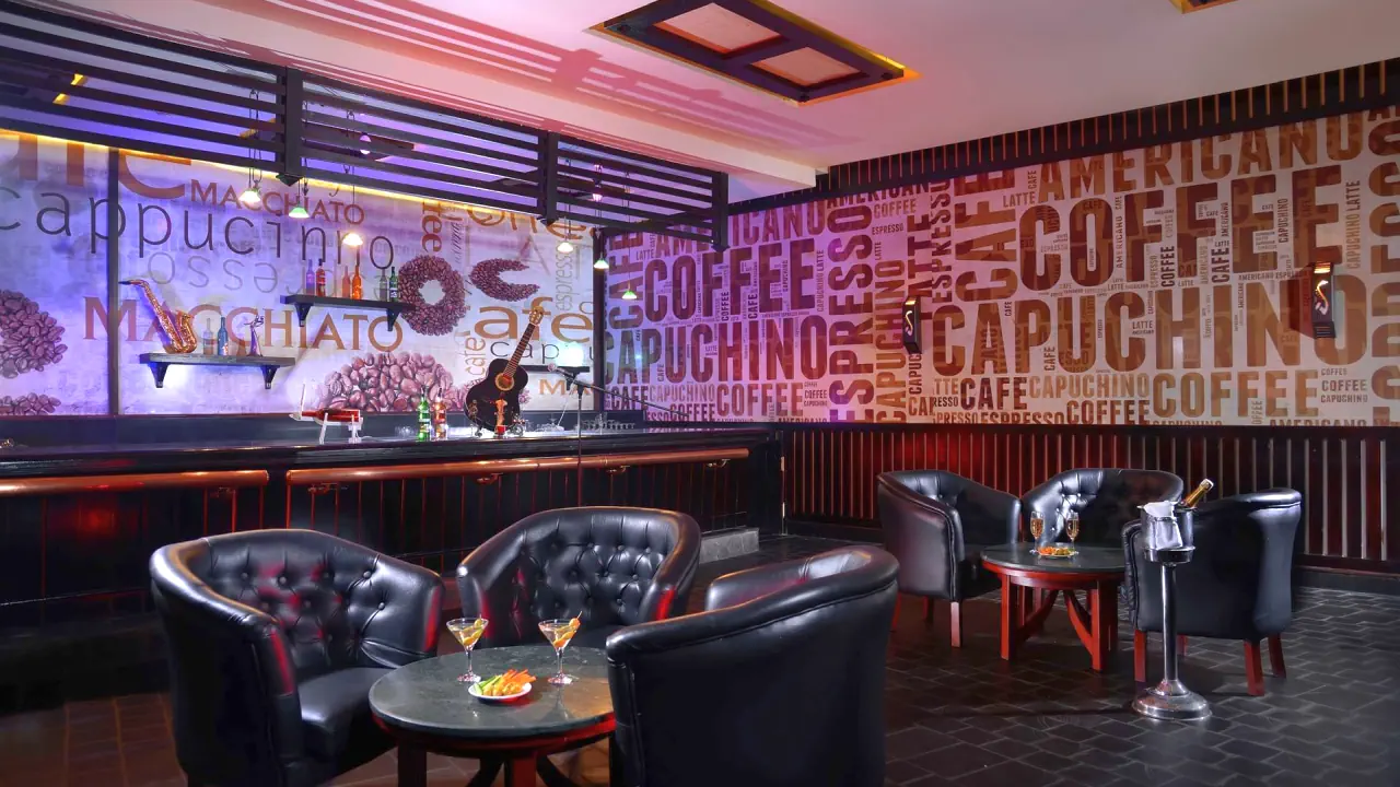 الفندق الباتروس ووتر فالي ريزورت نيفير لاند - الغردقة